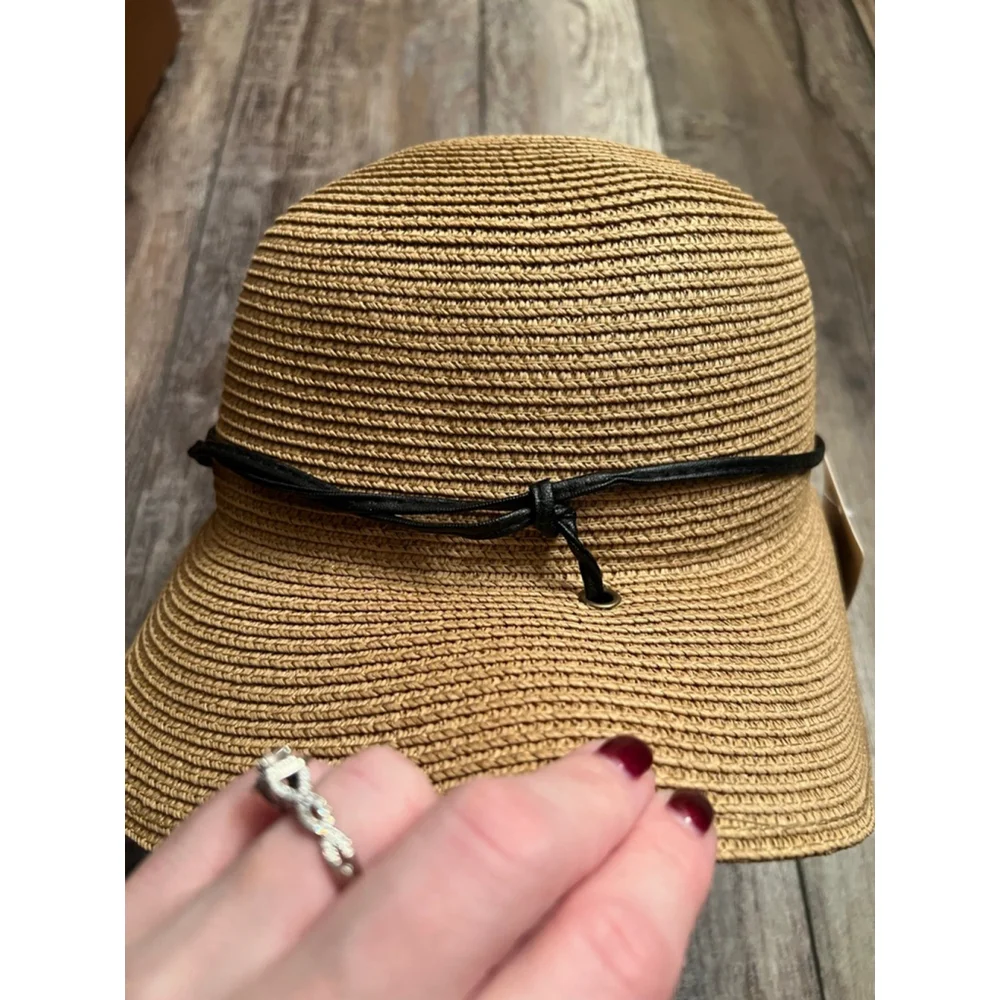 NEW Simplicity Beige Straw Sun Hat with Black Band One Size
